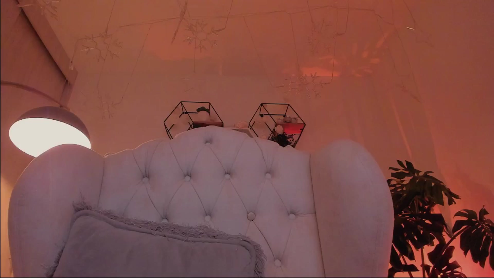 Gallery image thumbnail from Marianviolet's myfreecams stream on, 08/04/2024, 10:23 image 7 of 20
