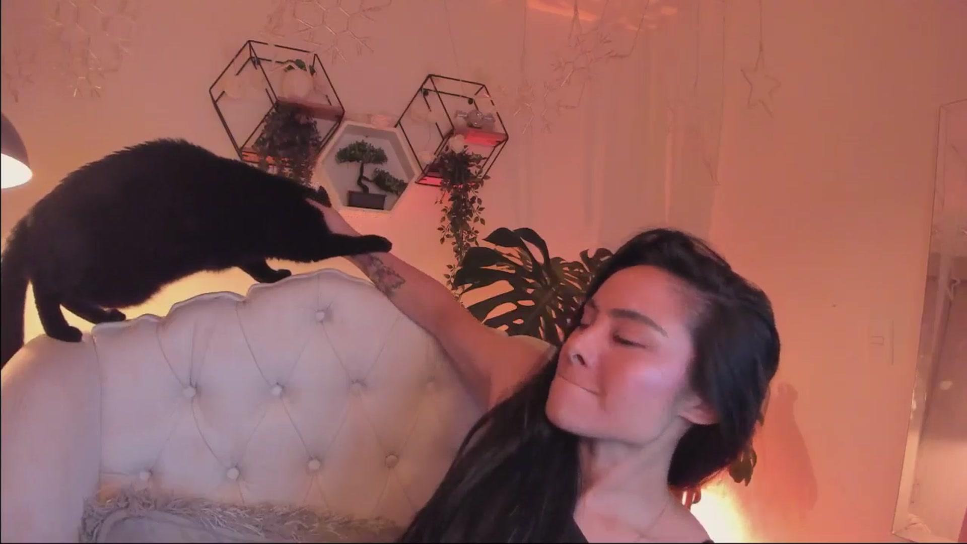 Gallery image thumbnail from Marianviolet's myfreecams stream on, 08/22/2024, 06:40 image 9 of 20