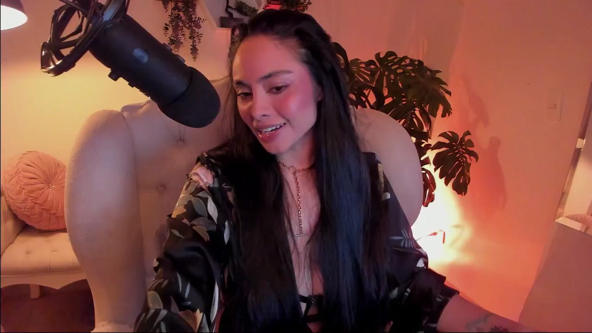 Gallery image thumbnail from Marianviolet's myfreecams stream on, 08/26/2024, 06:54 image 5 of 20