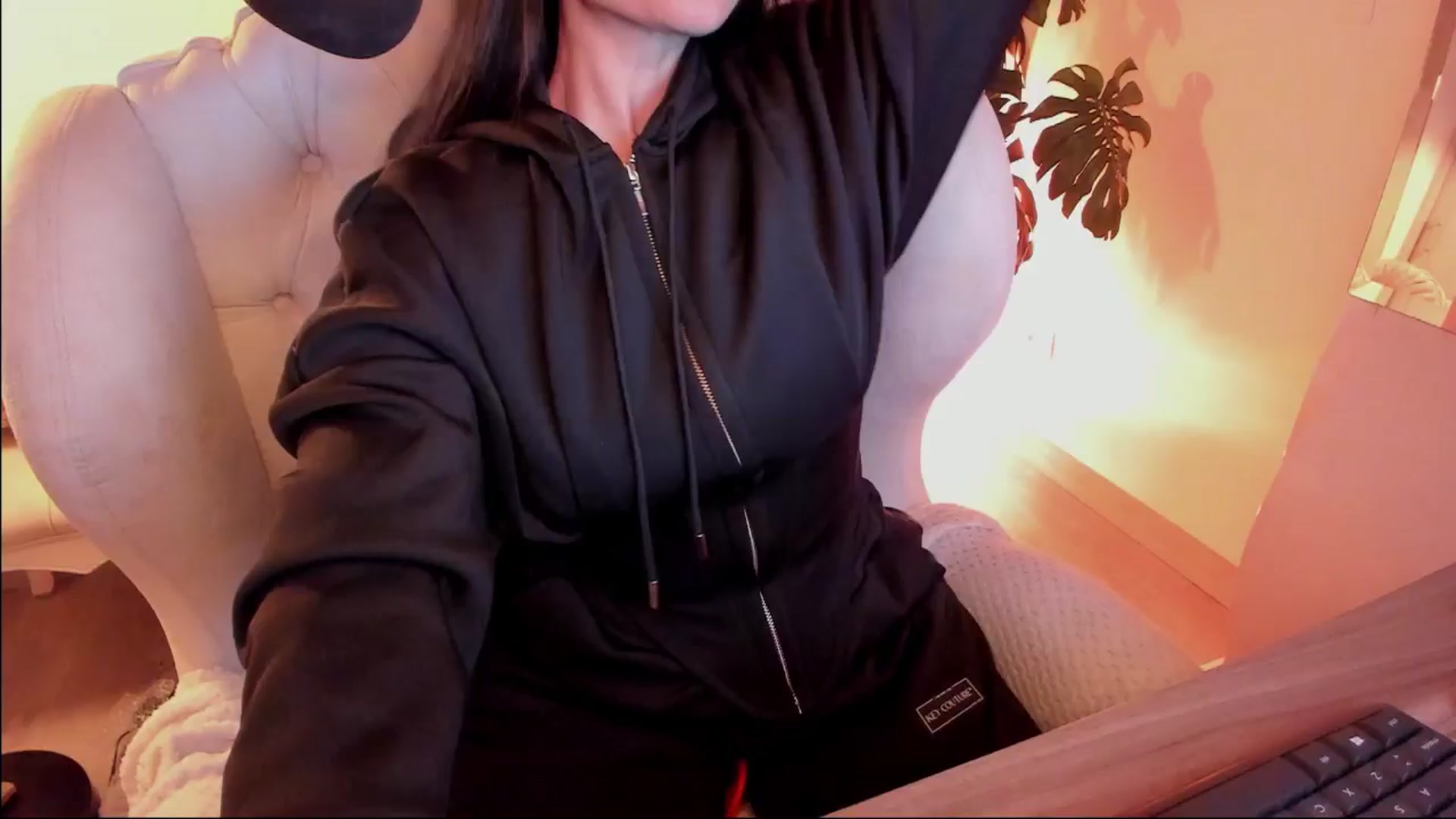 Gallery image thumbnail from Marianviolet's myfreecams stream on, 08/26/2024, 08:13 image 20 of 20