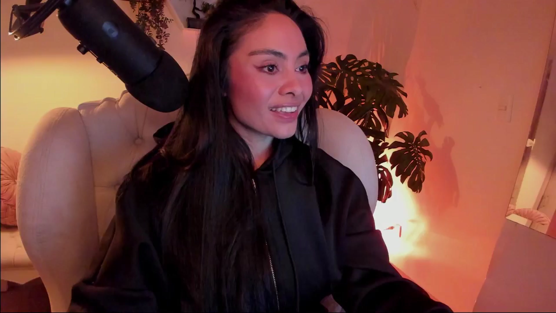 Gallery image thumbnail from Marianviolet's myfreecams stream on, 08/26/2024, 08:13 image 18 of 20