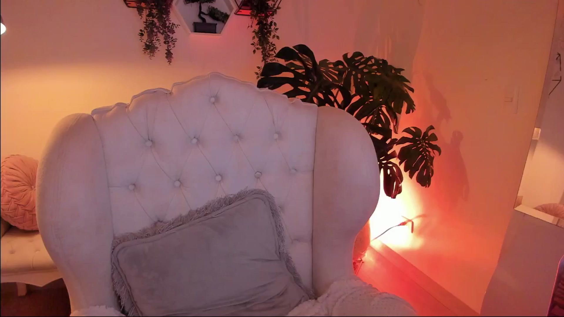 Gallery image thumbnail from Marianviolet's myfreecams stream on, 08/27/2024, 06:18 image 13 of 20