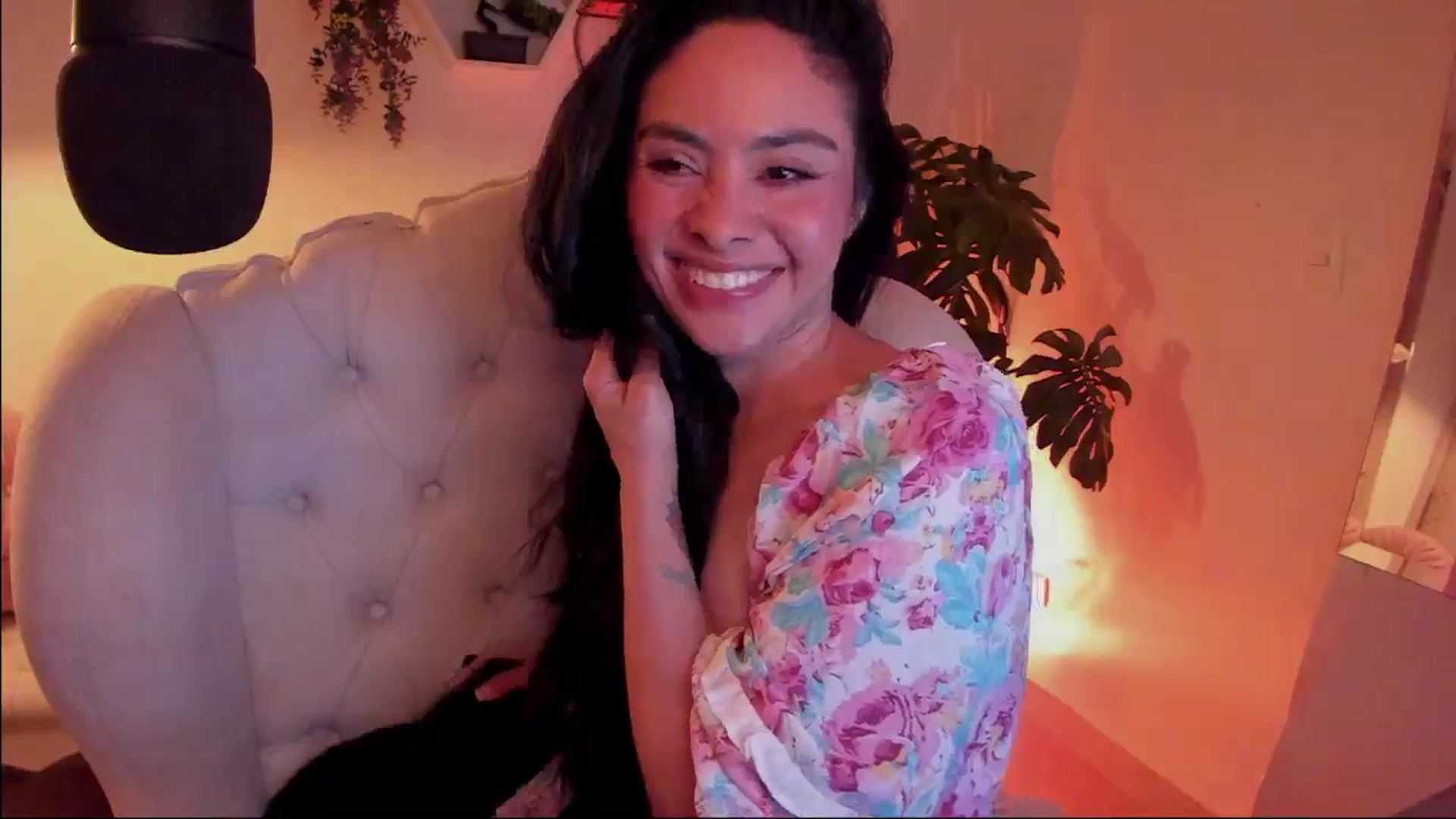 Gallery image thumbnail from Marianviolet's myfreecams stream on, 08/27/2024, 08:51 image 13 of 20
