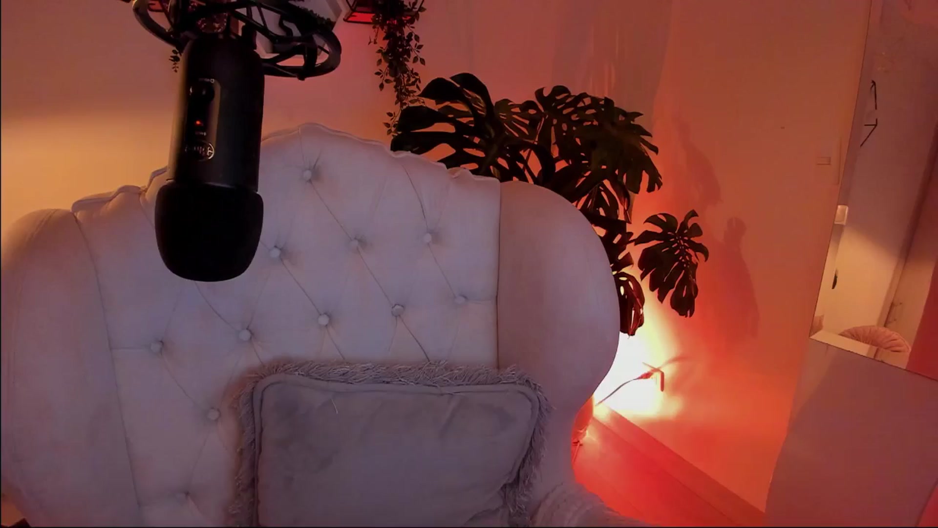 Gallery image thumbnail from Marianviolet's myfreecams stream on, 08/30/2024, 09:15 image 5 of 20
