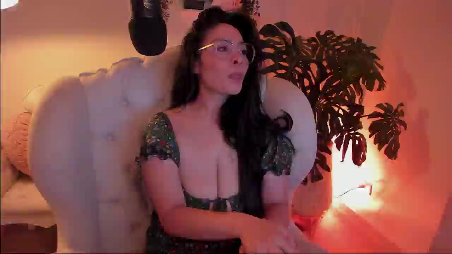 Gallery image thumbnail from Marianviolet's myfreecams stream on, 09/01/2024, 09:13 image 3 of 20