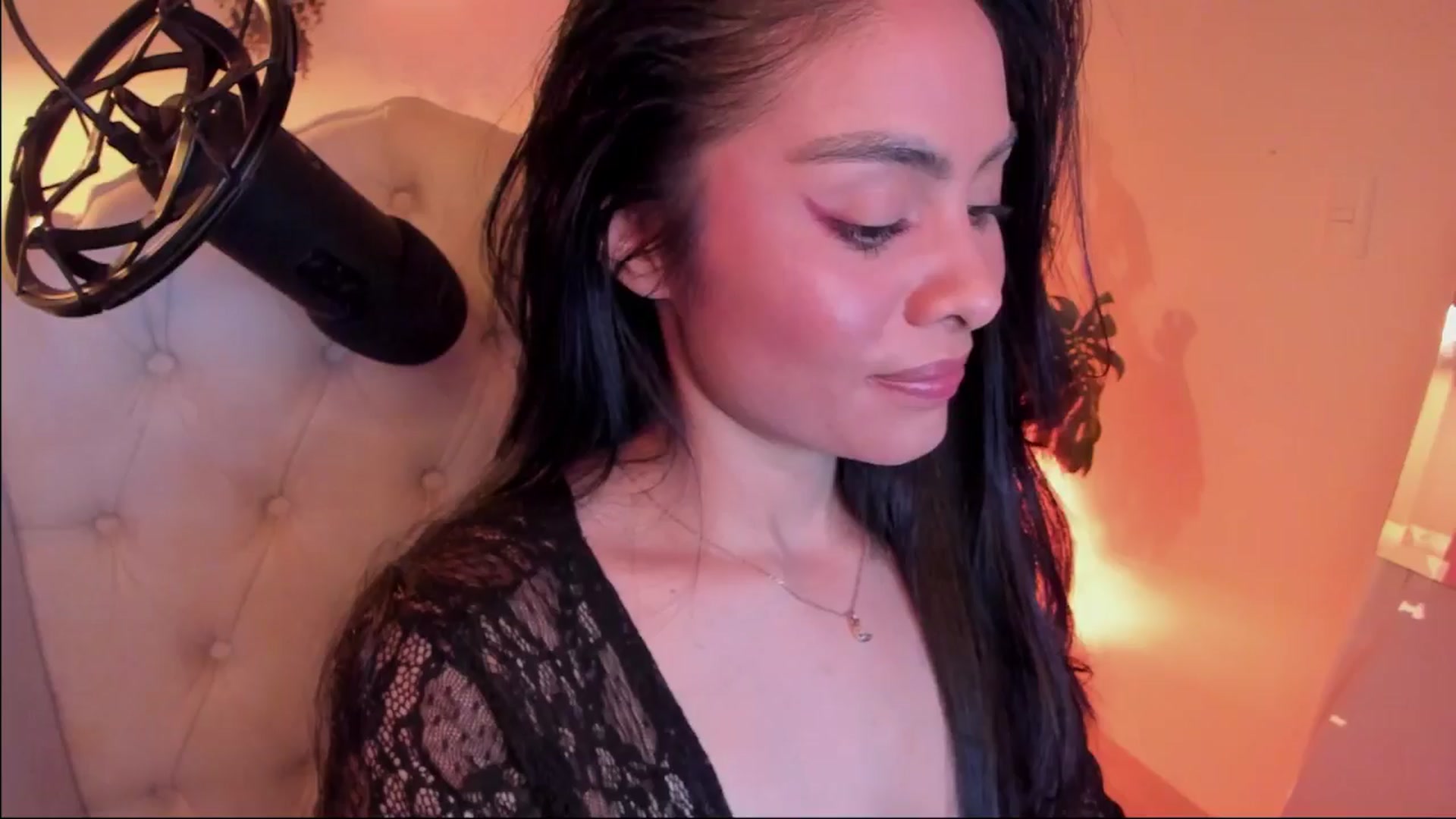 Gallery image thumbnail from Marianviolet's myfreecams stream on, 09/08/2024, 09:46 image 19 of 20