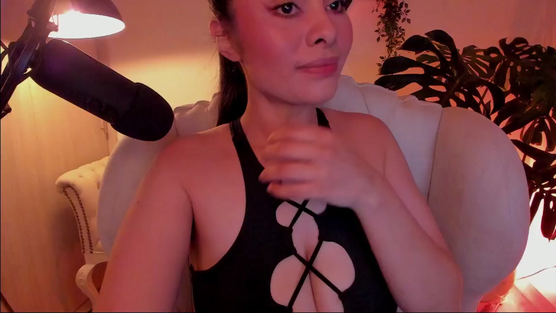 Gallery image thumbnail from Marianviolet's myfreecams stream on, 09/09/2024, 08:23 image 5 of 20