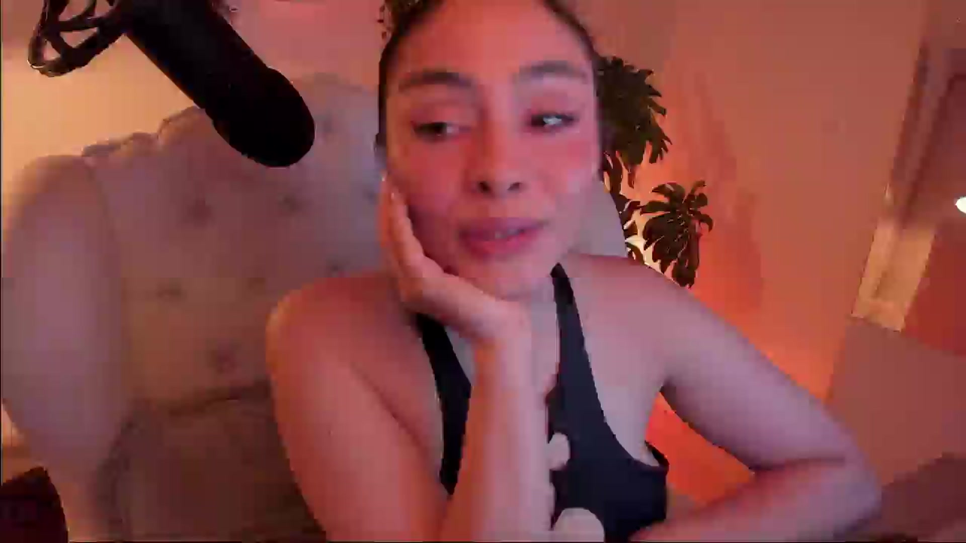 Gallery image thumbnail from Marianviolet's myfreecams stream on, 09/09/2024, 09:00 image 17 of 20