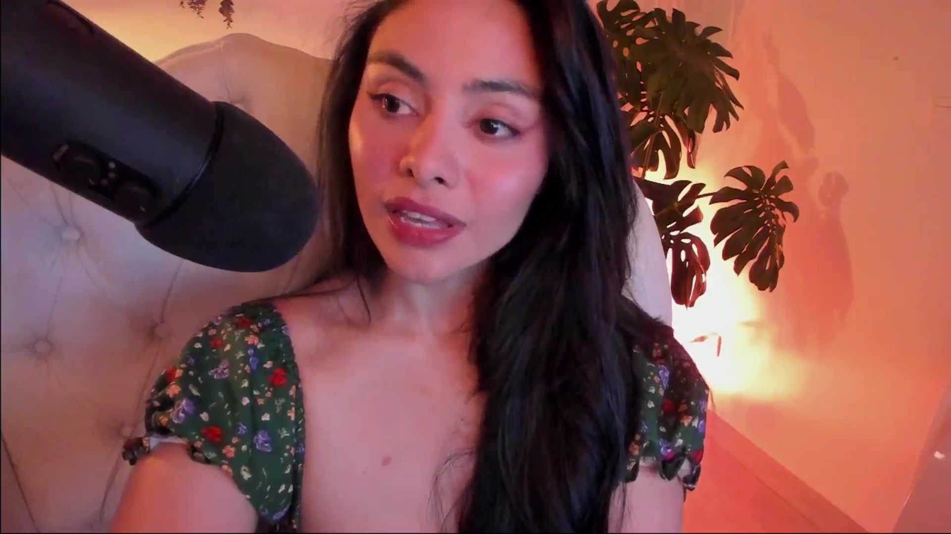 Gallery image thumbnail from Marianviolet's myfreecams stream on, 09/20/2024, 08:10 image 13 of 20