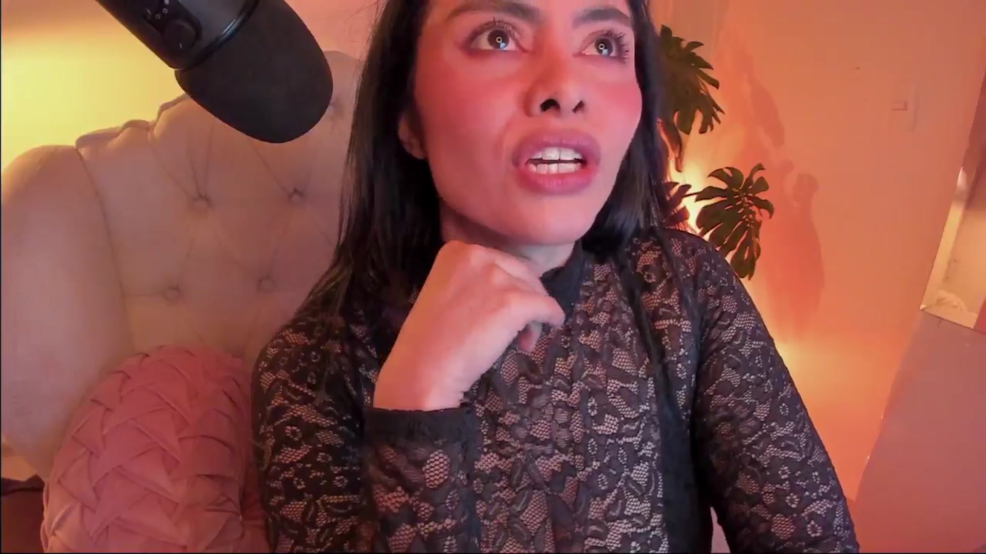 Gallery image thumbnail from Marianviolet's myfreecams stream on, 09/22/2024, 08:15 image 8 of 20