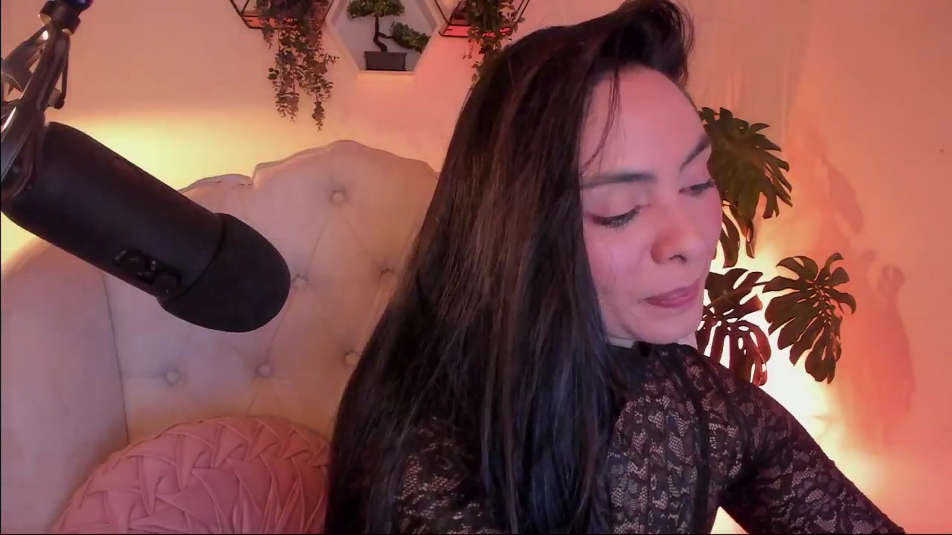 Gallery image thumbnail from Marianviolet's myfreecams stream on, 09/22/2024, 10:53 image 15 of 20