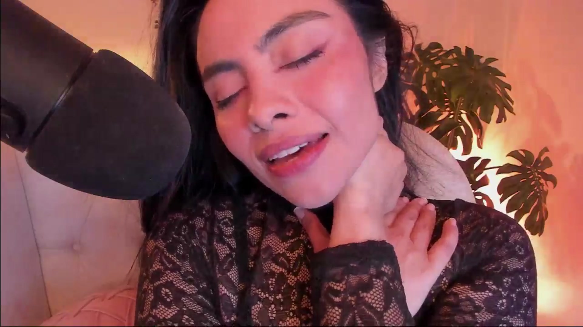 Gallery image thumbnail from Marianviolet's myfreecams stream on, 09/22/2024, 10:53 image 14 of 20