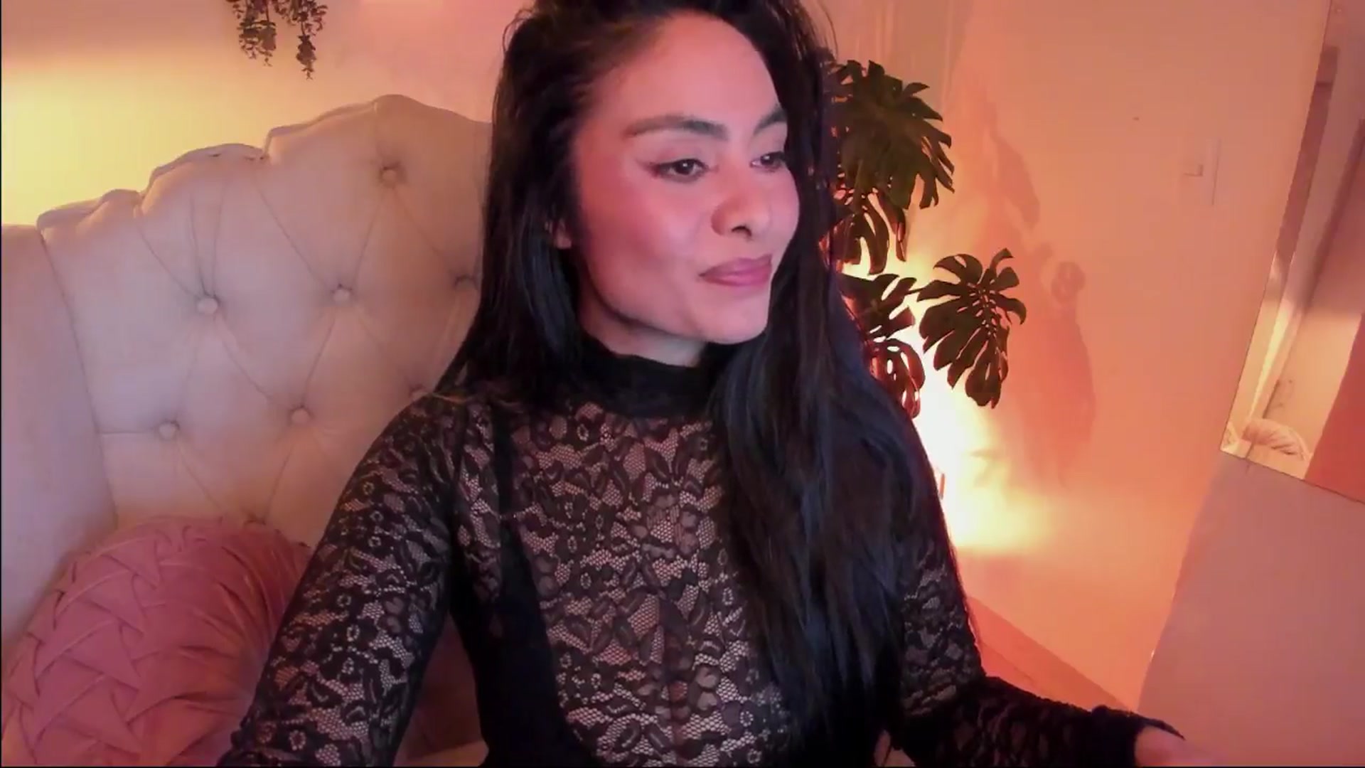 Gallery image thumbnail from Marianviolet's myfreecams stream on, 09/22/2024, 10:53 image 7 of 20
