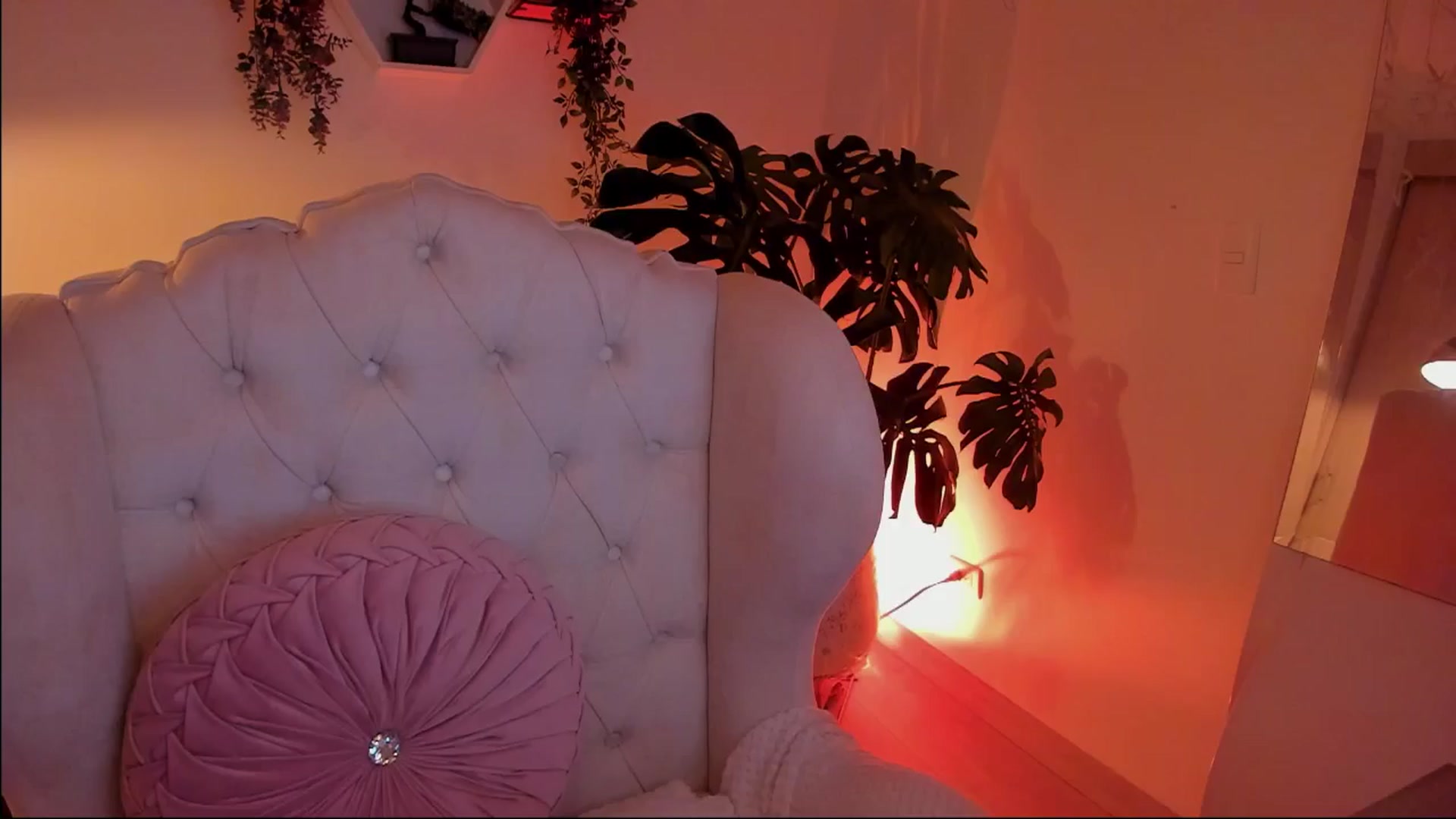Gallery image thumbnail from Marianviolet's myfreecams stream on, 09/30/2024, 09:43 image 1 of 20