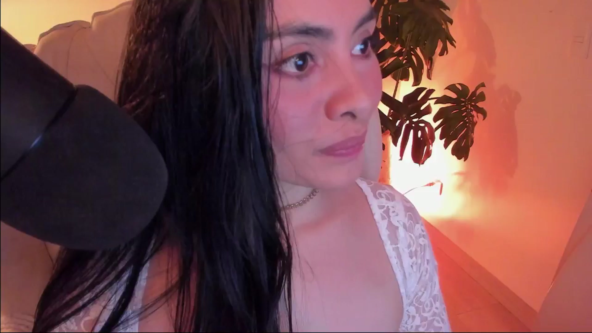 Gallery image thumbnail from Marianviolet's myfreecams stream on, 10/01/2024, 09:12 image 9 of 20