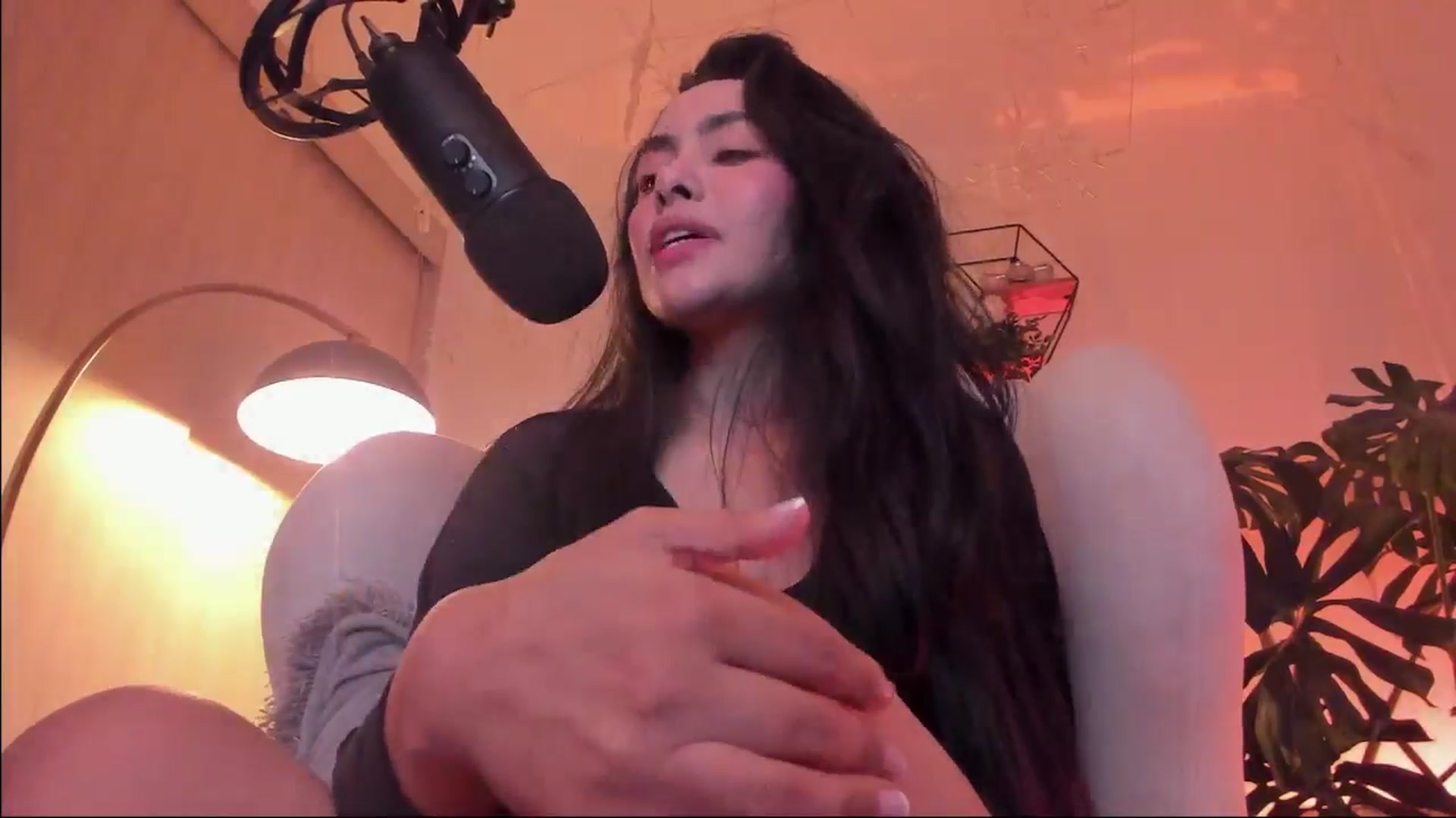 Gallery image thumbnail from Marianviolet's myfreecams stream on, 10/02/2024, 08:22 image 15 of 20