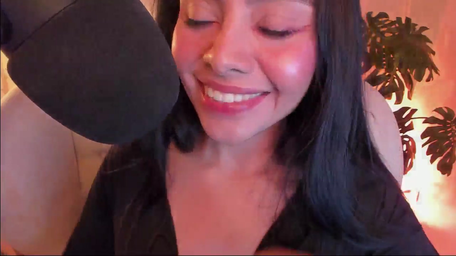 Gallery image thumbnail from Marianviolet's myfreecams stream on, 10/02/2024, 10:19 image 18 of 20