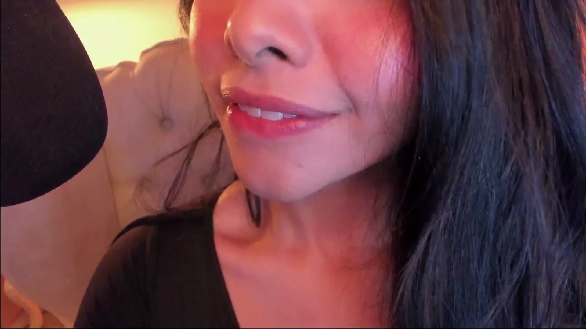 Gallery image thumbnail from Marianviolet's myfreecams stream on, 10/02/2024, 10:19 image 16 of 20