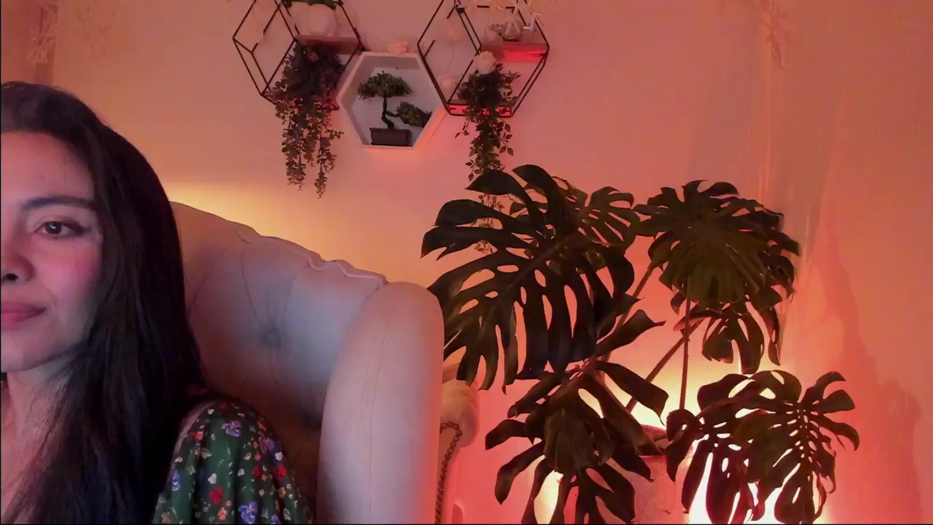 Gallery image thumbnail from Marianviolet's myfreecams stream on, 10/15/2024, 09:49 image 8 of 20