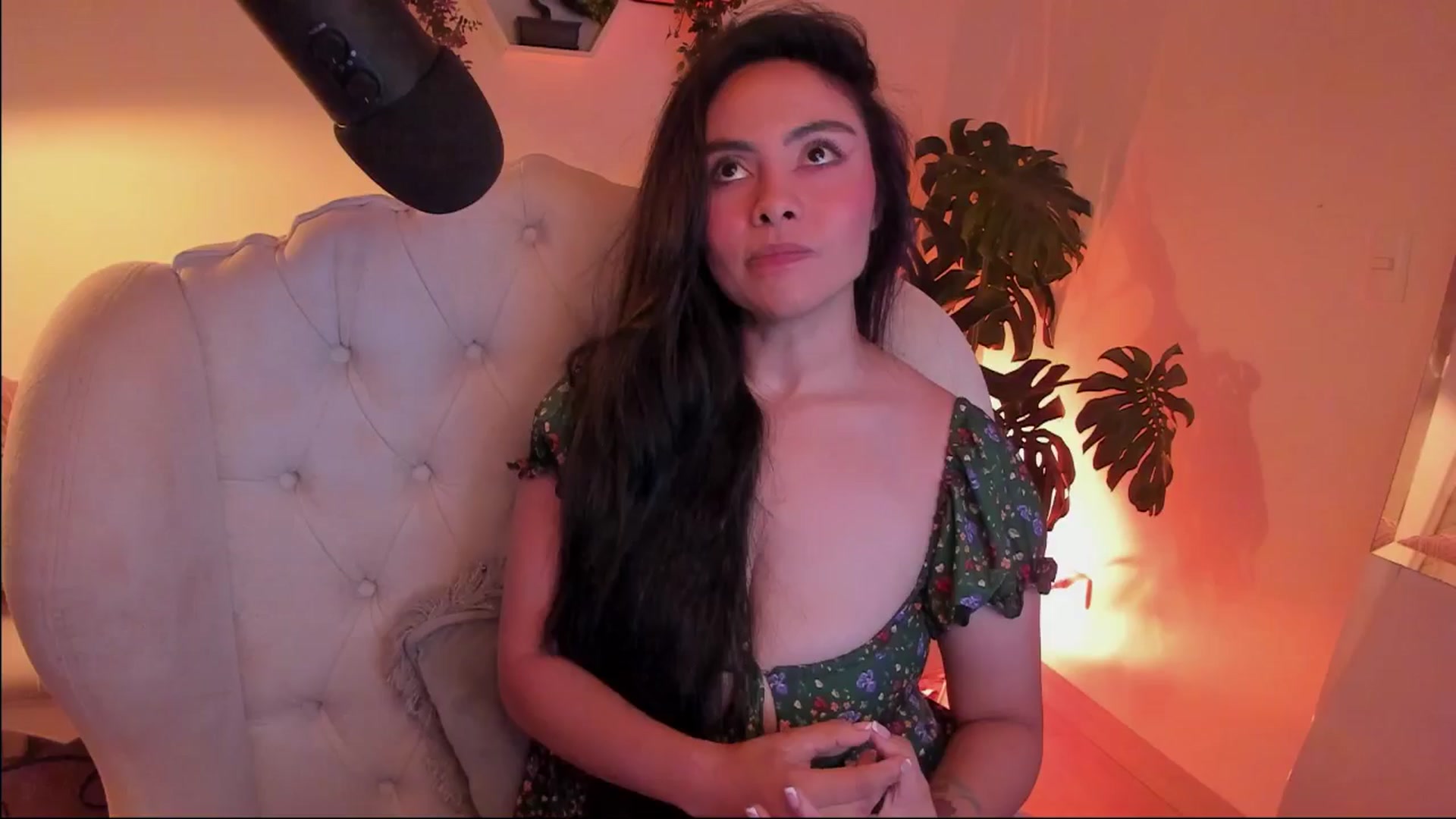 Gallery image thumbnail from Marianviolet's myfreecams stream on, 10/15/2024, 09:49 image 7 of 20