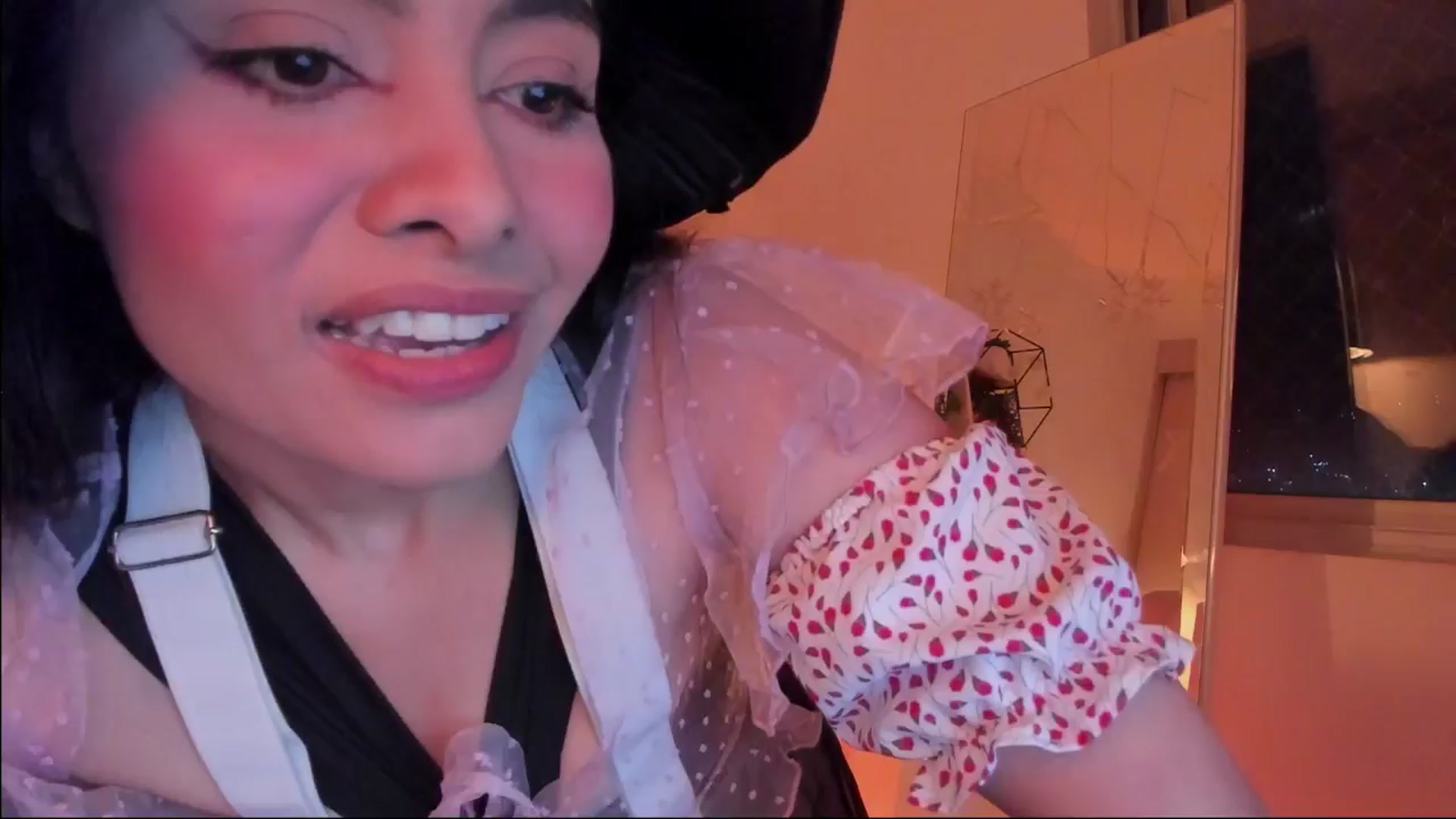 Gallery image thumbnail from Marianviolet's myfreecams stream on, 10/16/2024, 08:45 image 9 of 20