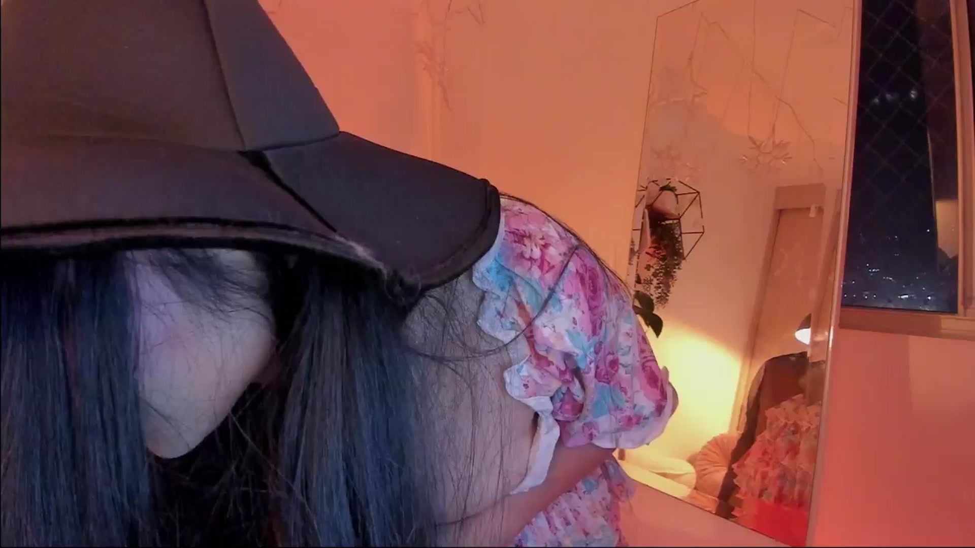 Gallery image thumbnail from Marianviolet's myfreecams stream on, 10/18/2024, 08:25 image 7 of 20