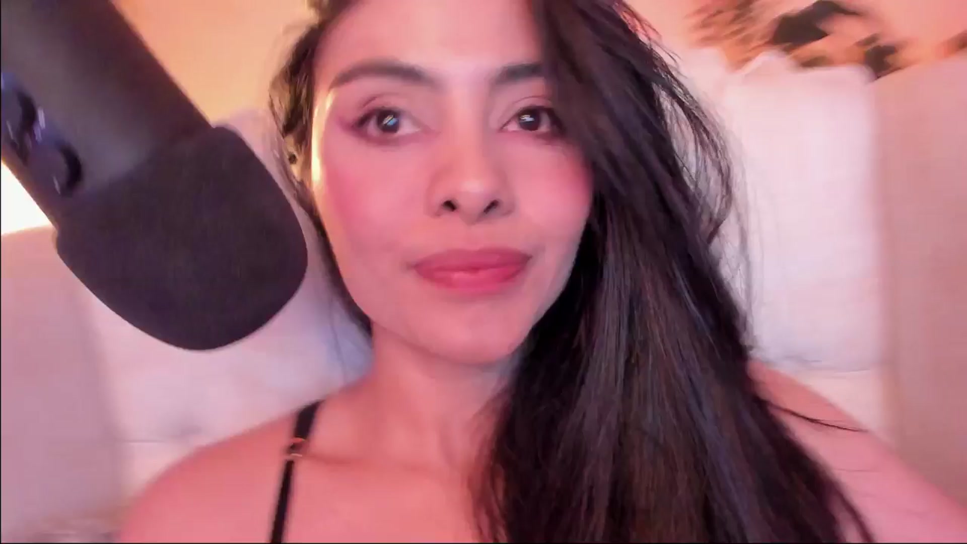 Gallery image thumbnail from Marianviolet's myfreecams stream on, 11/01/2024, 08:51 image 13 of 20