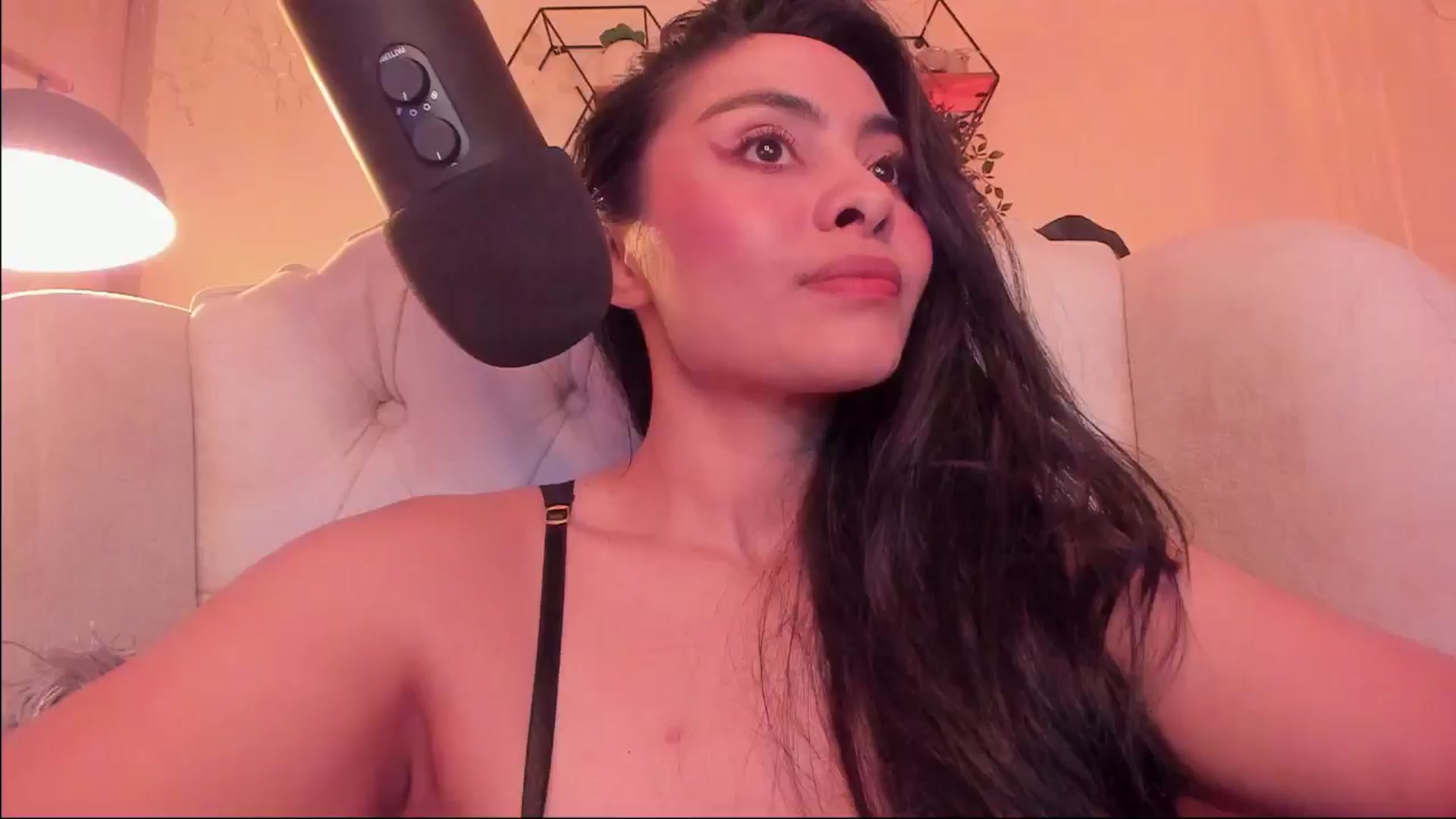Gallery image thumbnail from Marianviolet's myfreecams stream on, 11/01/2024, 08:51 image 10 of 20