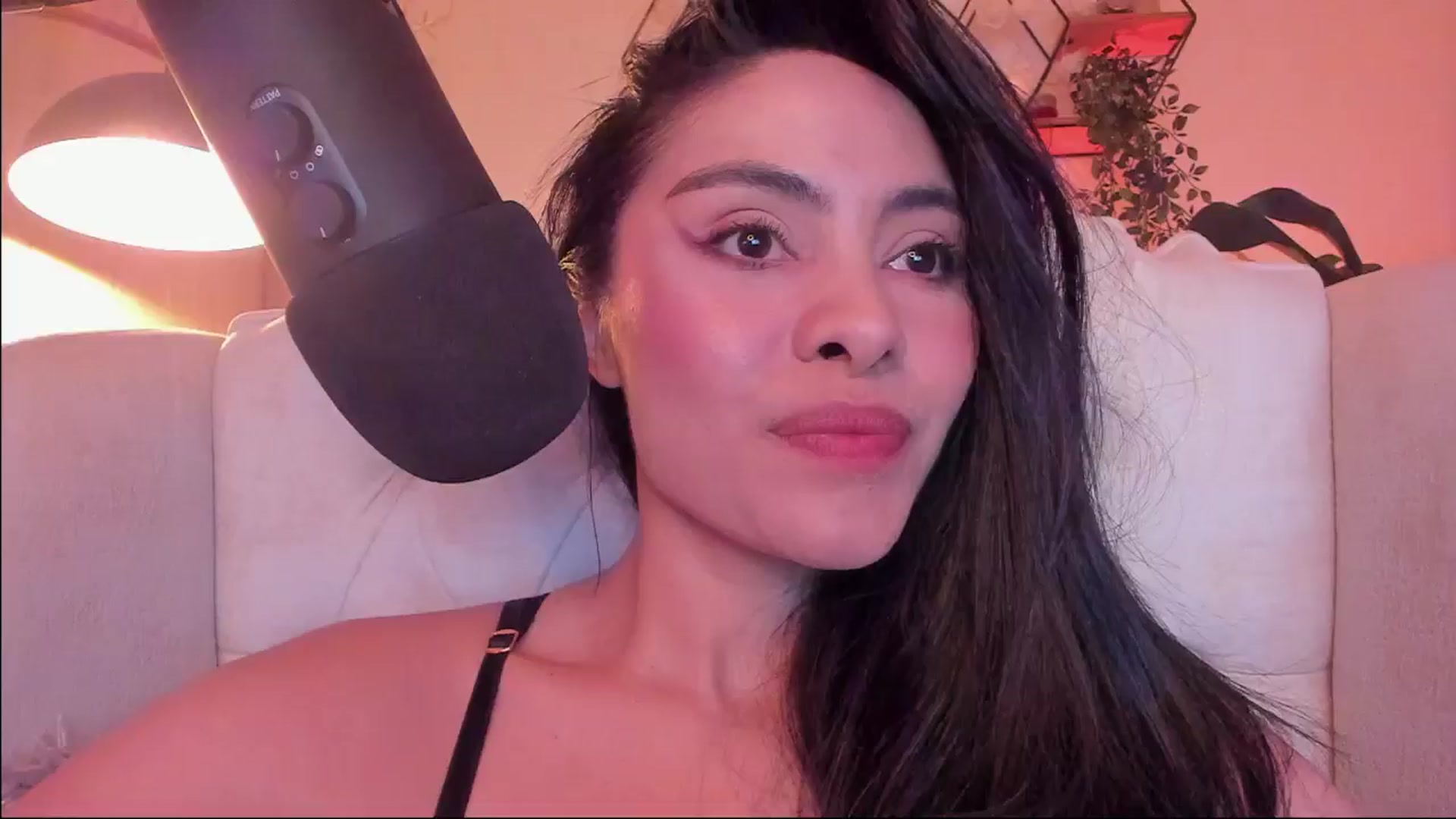 Gallery image thumbnail from Marianviolet's myfreecams stream on, 11/01/2024, 08:51 image 12 of 20