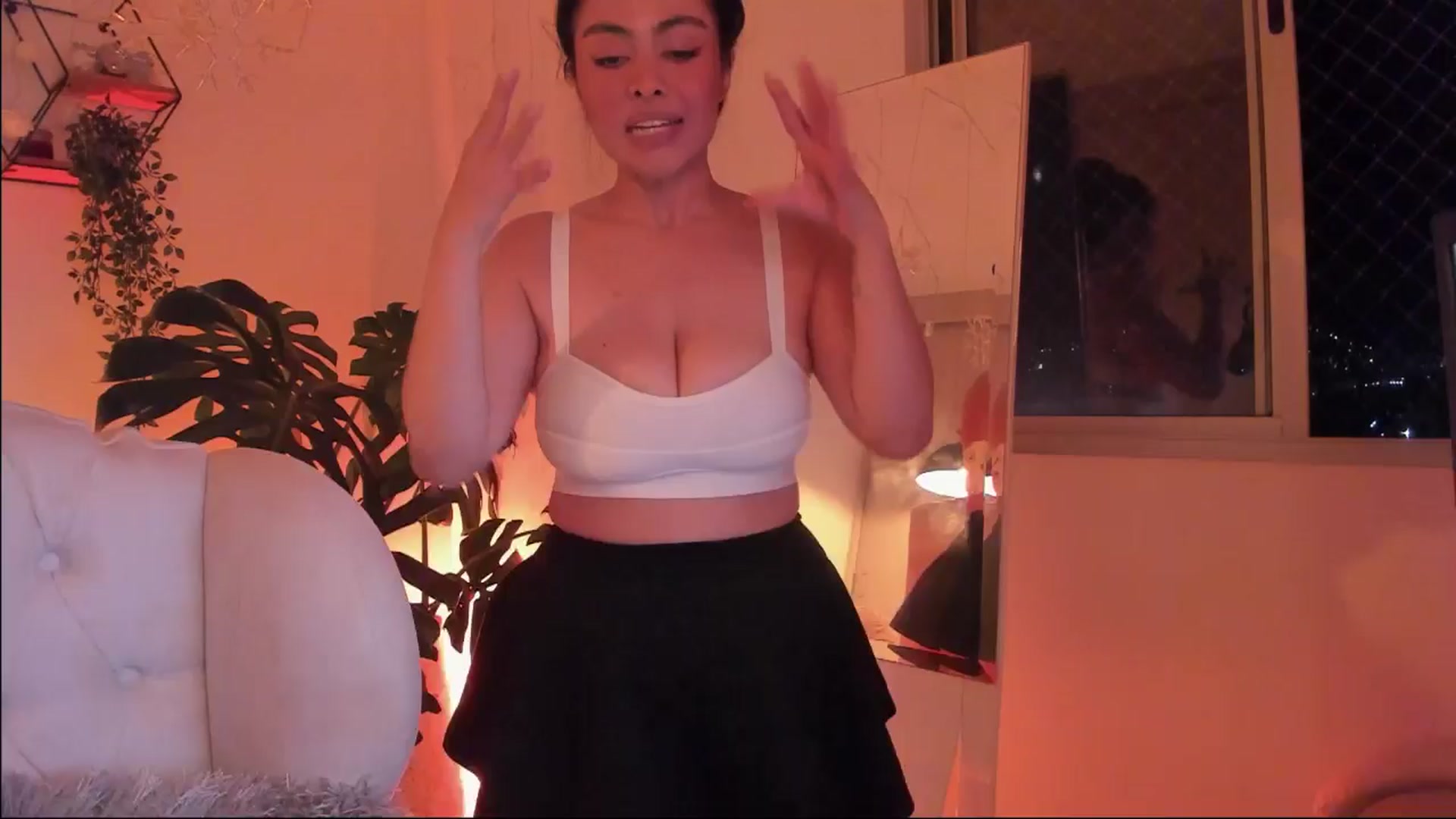 Gallery image thumbnail from Marianviolet's myfreecams stream on, 11/05/2024, 10:06 image 10 of 20