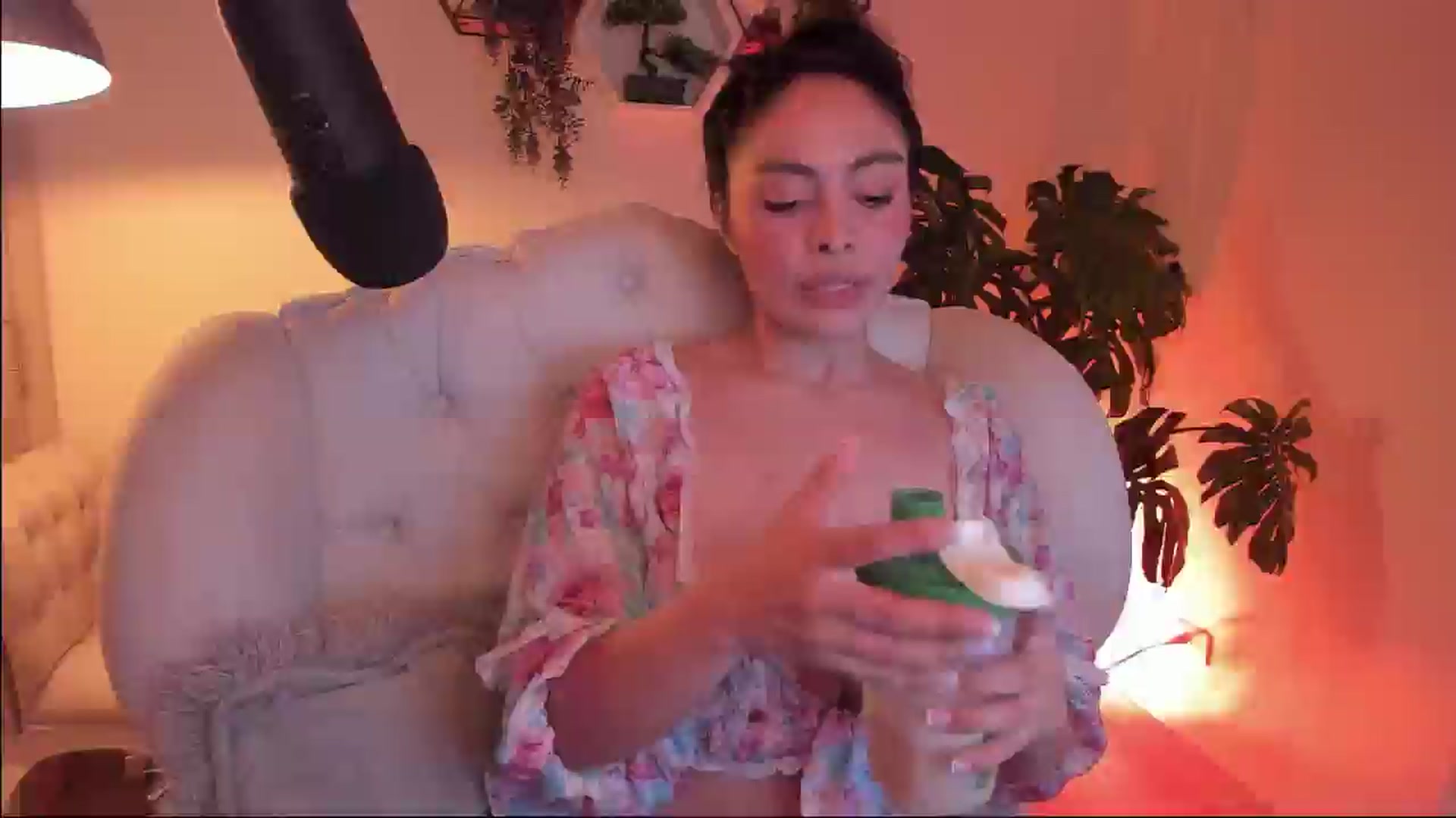 Gallery image thumbnail from Marianviolet's myfreecams stream on, 11/07/2024, 09:35 image 1 of 20