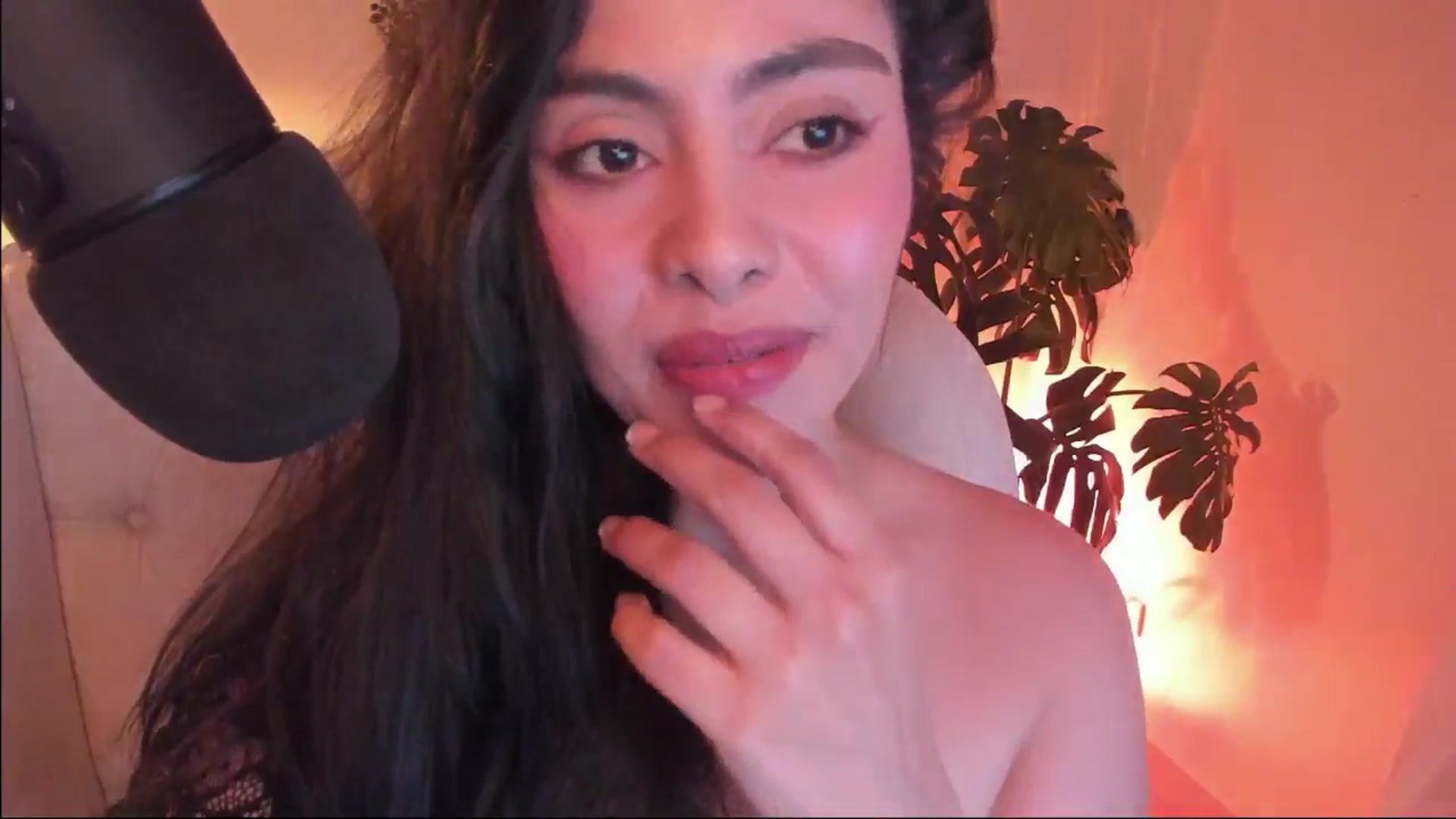 Gallery image thumbnail from Marianviolet's myfreecams stream on, 11/08/2024, 08:54 image 17 of 20