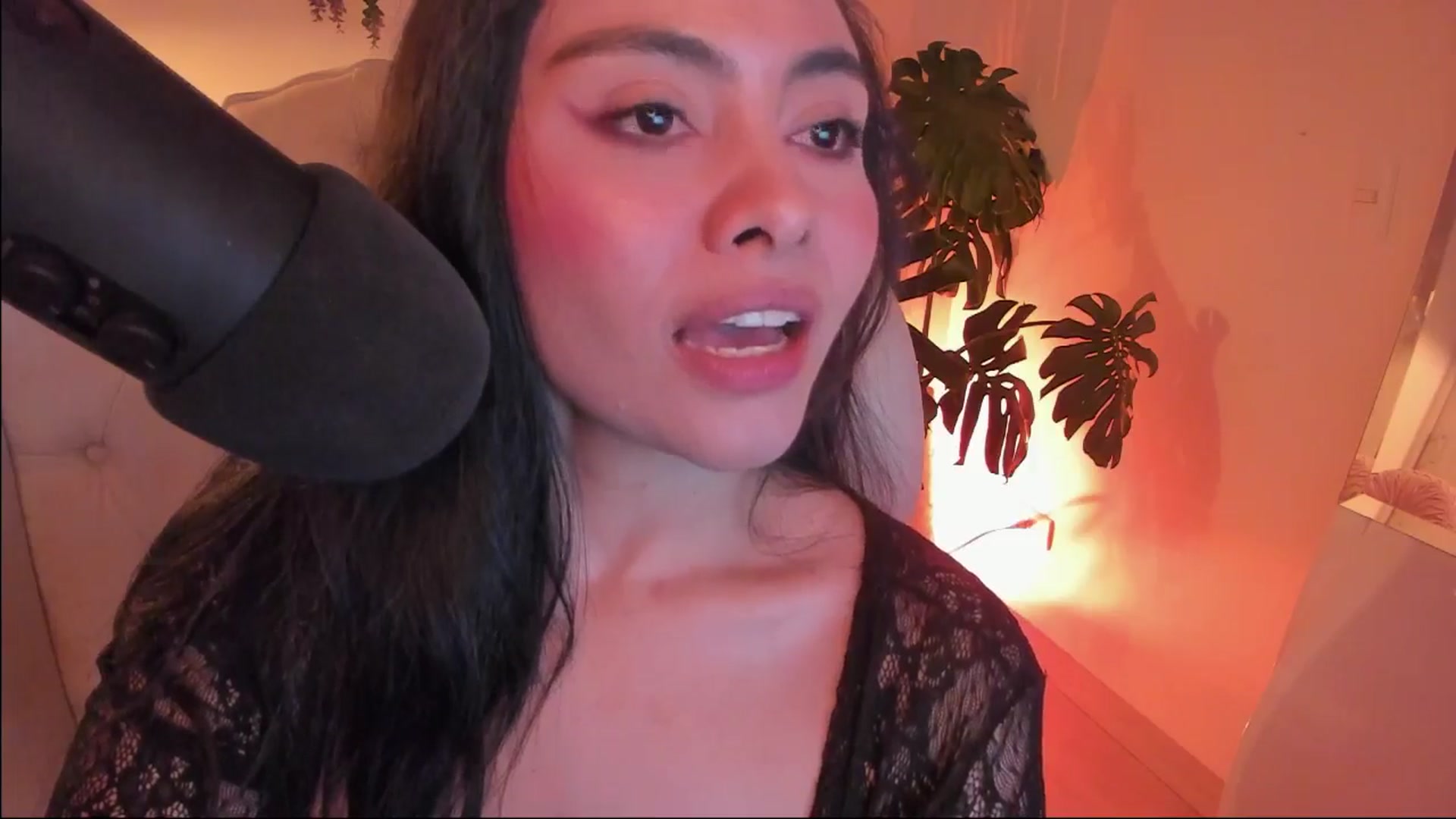 Gallery image thumbnail from Marianviolet's myfreecams stream on, 11/08/2024, 10:13 image 20 of 20