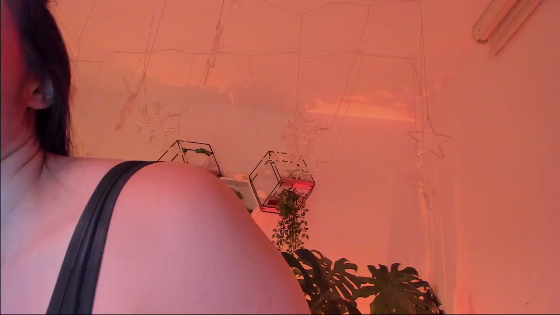 Gallery image thumbnail from Marianviolet's myfreecams stream on, 11/15/2024, 10:28 image 11 of 20