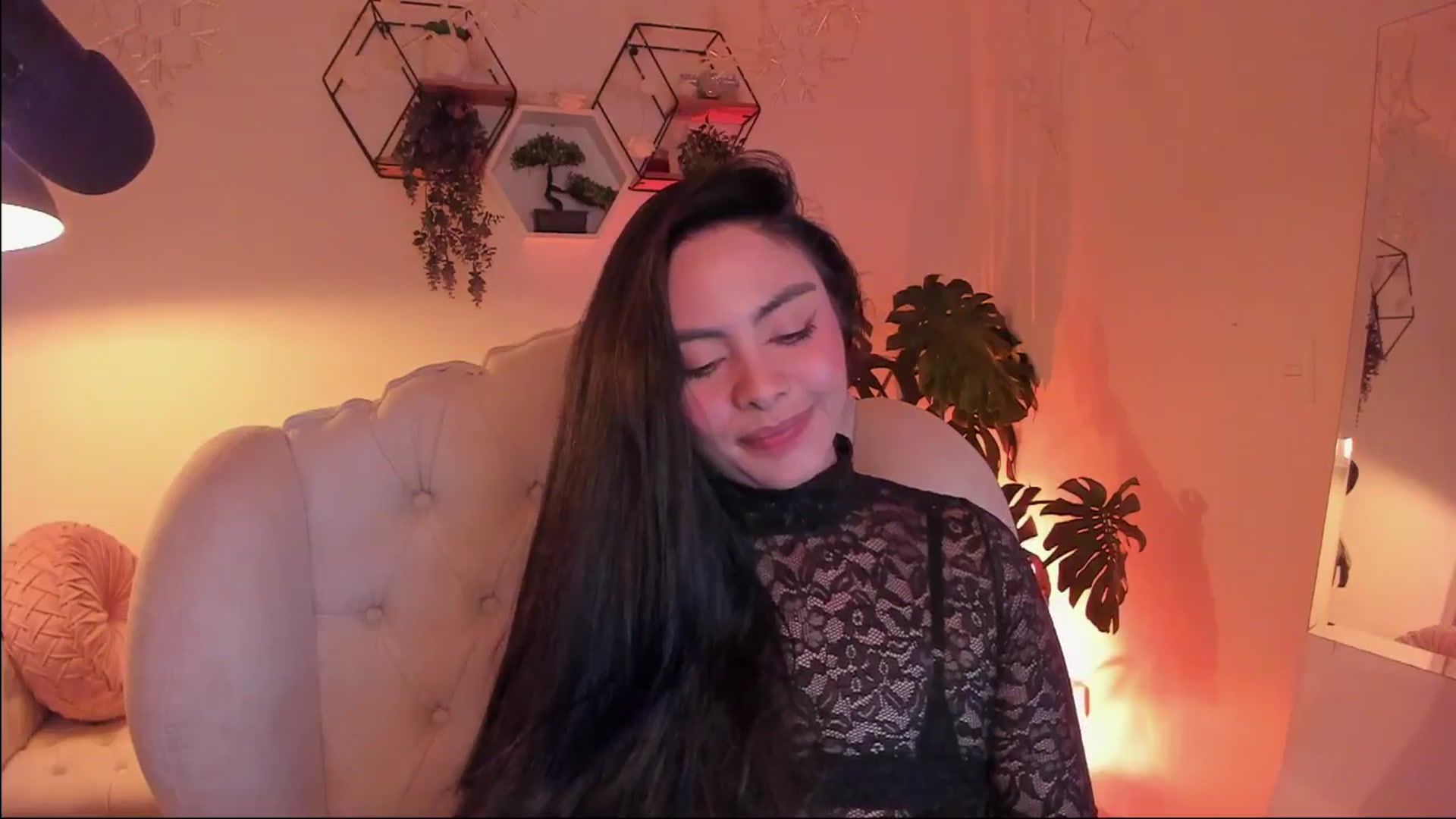Gallery image thumbnail from Marianviolet's myfreecams stream on, 11/16/2024, 09:33 image 19 of 20