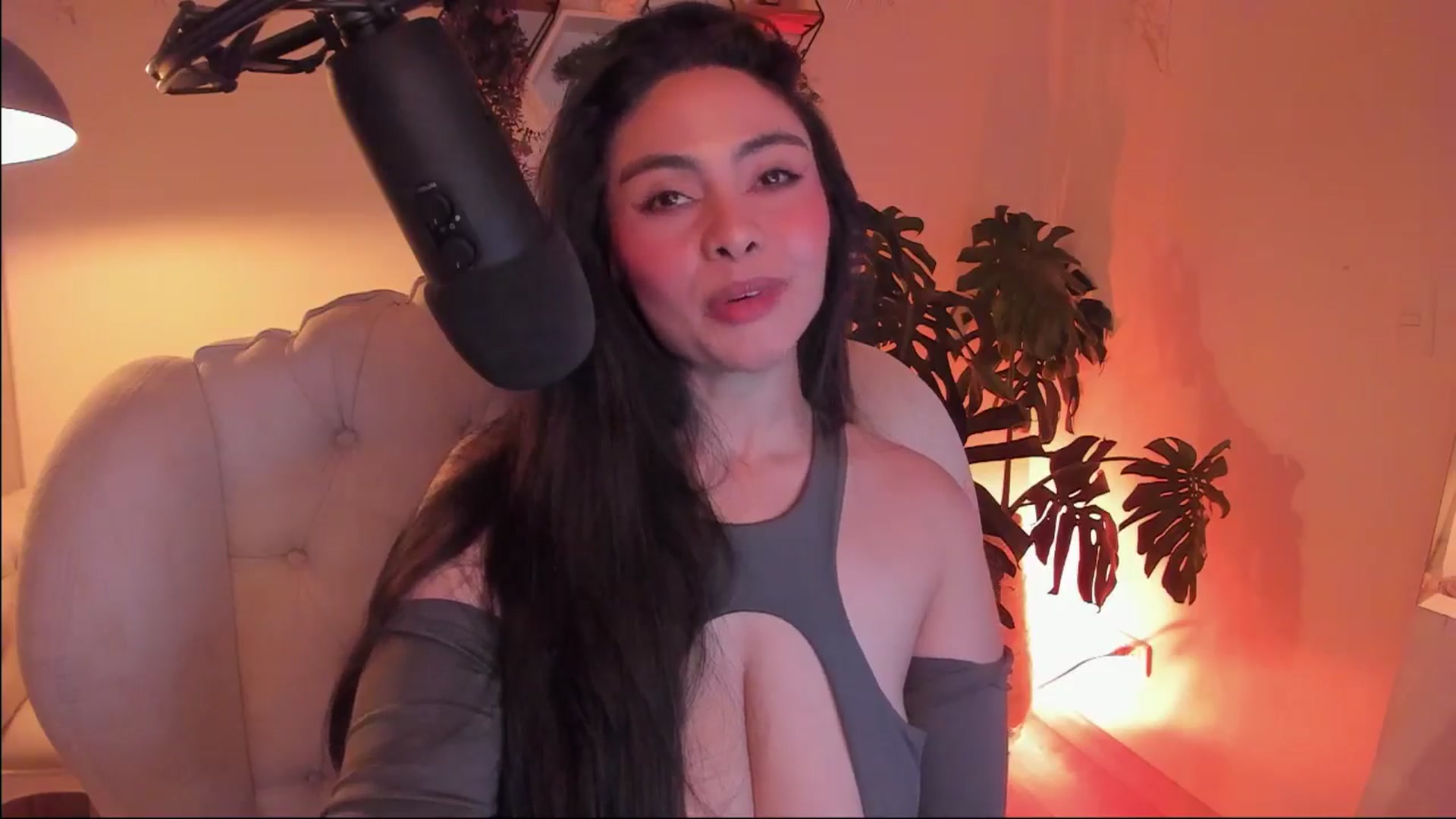 Gallery image thumbnail from Marianviolet's myfreecams stream on, 11/24/2024, 11:02 image 3 of 20