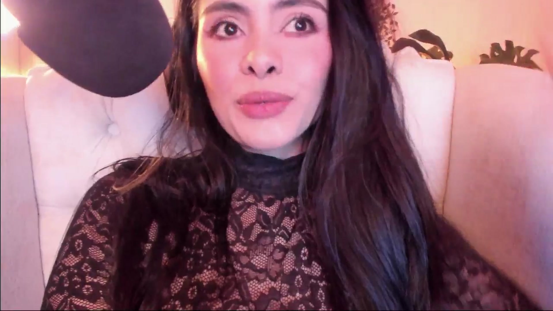 Gallery image thumbnail from Marianviolet's myfreecams stream on, 11/27/2024, 08:49 image 17 of 20