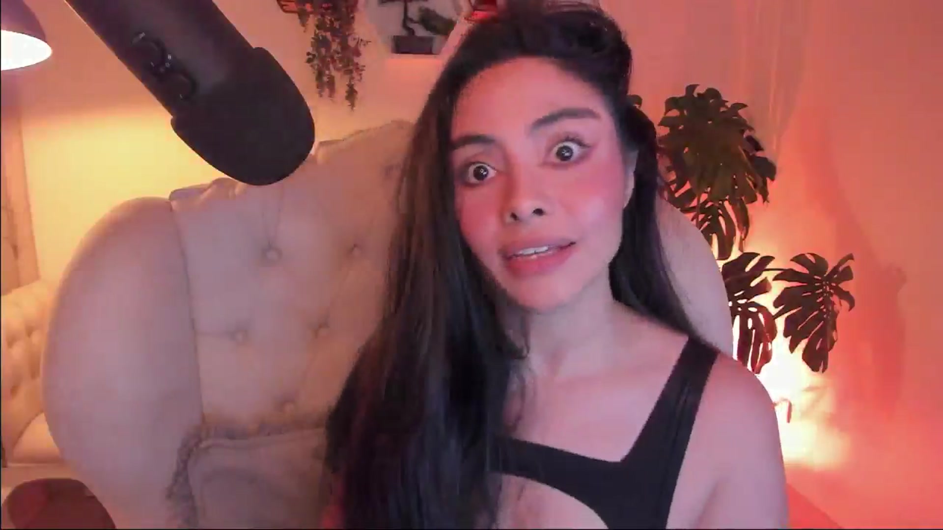 Gallery image thumbnail from Marianviolet's myfreecams stream on, 12/01/2024, 09:14 image 17 of 20