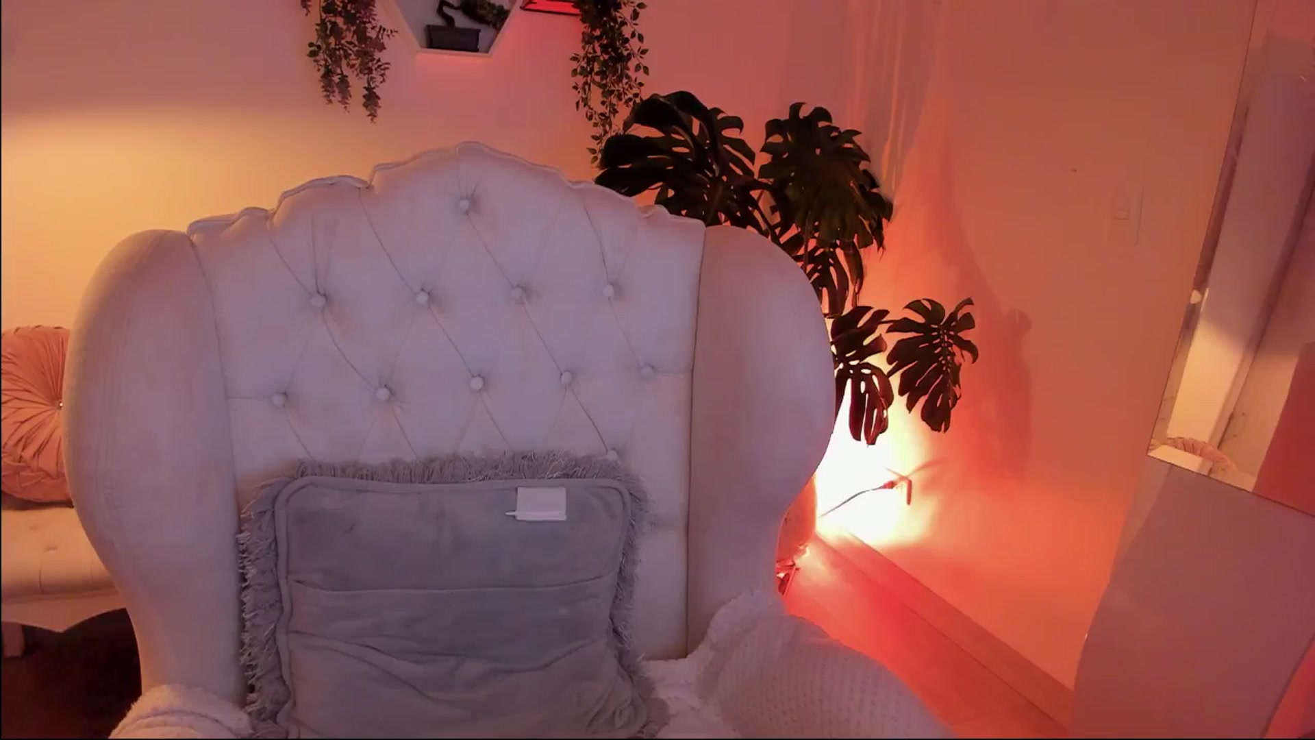 Gallery image thumbnail from Marianviolet's myfreecams stream on, 12/02/2024, 09:14 image 4 of 20