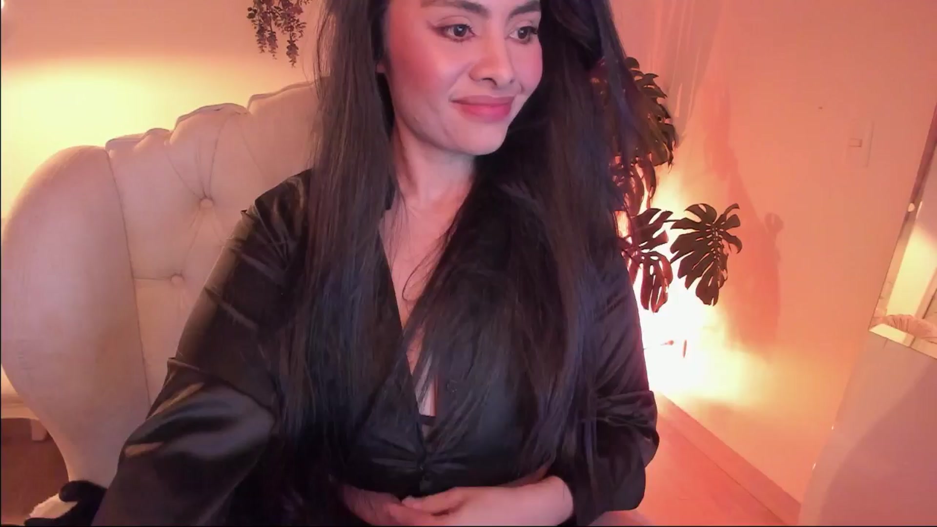 Gallery image thumbnail from Marianviolet's myfreecams stream on, 12/06/2024, 12:13 image 11 of 20
