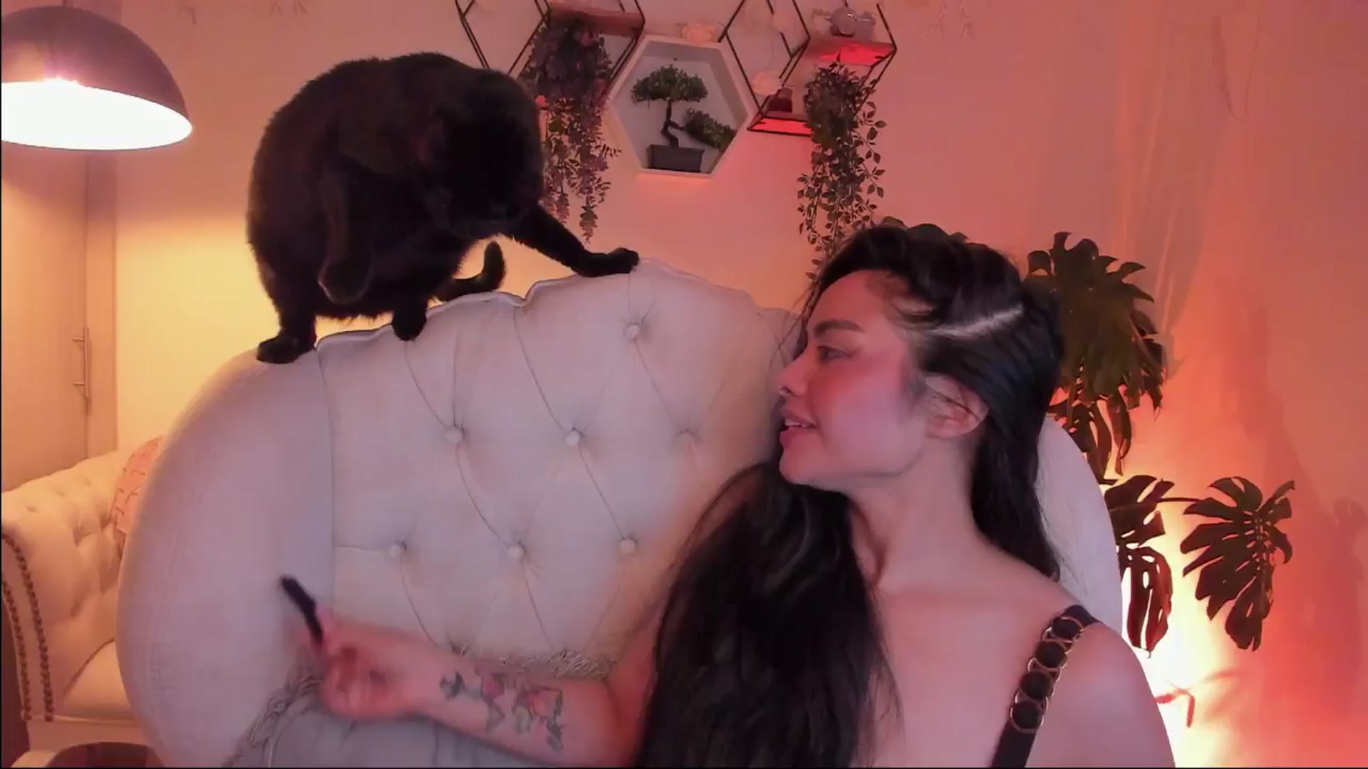 Gallery image thumbnail from Marianviolet's myfreecams stream on, 12/11/2024, 11:03 image 16 of 20