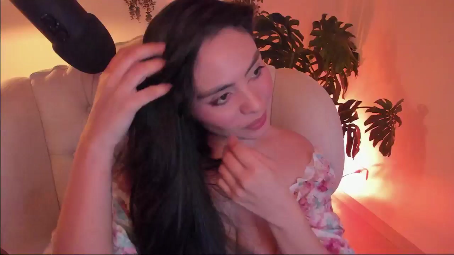 Gallery image thumbnail from Marianviolet's myfreecams stream on, 12/12/2024, 10:41 image 20 of 20