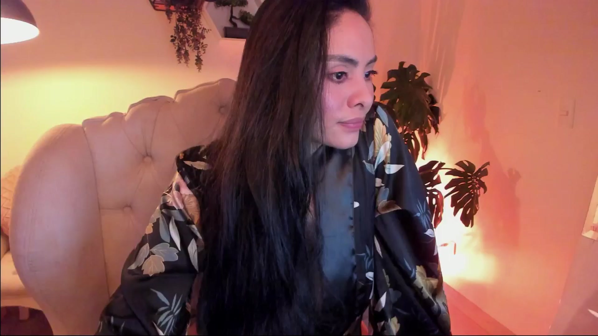 Gallery image thumbnail from Marianviolet's myfreecams stream on, 12/19/2024, 10:55 image 13 of 20