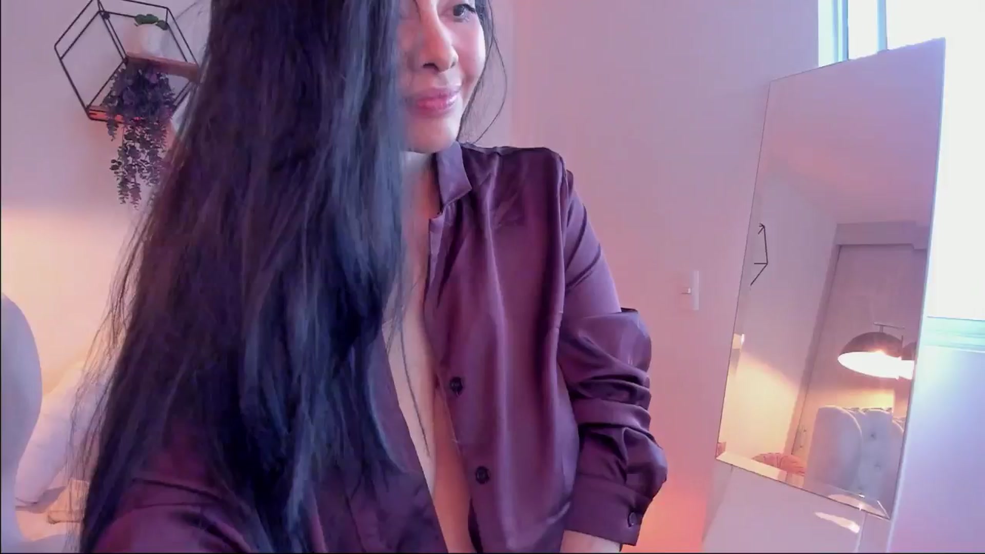 Gallery image thumbnail from Marianviolet's myfreecams stream on, 12/22/2024, 11:16 image 20 of 20