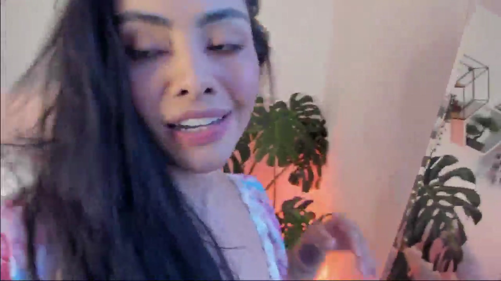 Gallery image thumbnail from Marianviolet's myfreecams stream on, 12/23/2024, 11:37 image 18 of 20