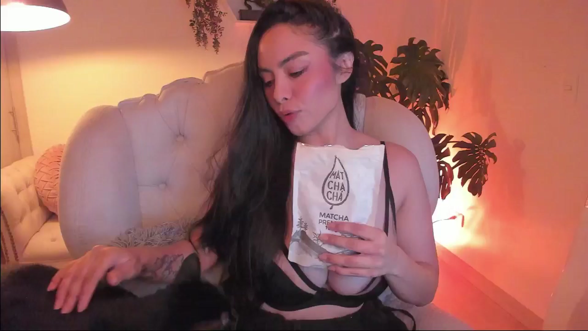 Gallery image thumbnail from Marianviolet's myfreecams stream on, 12/27/2024, 09:24 image 9 of 20