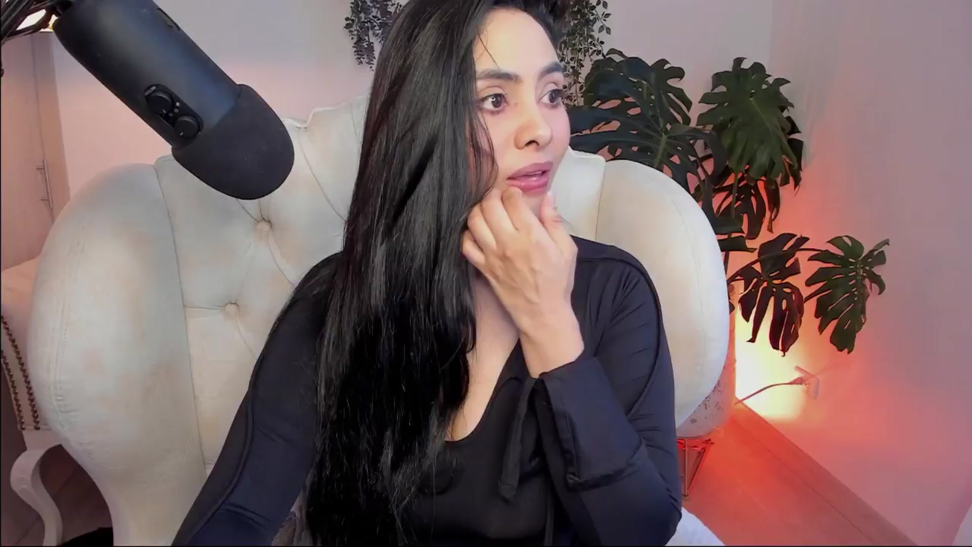 Gallery image thumbnail from Marianviolet's myfreecams stream on, 01/02/2025, 11:44 image 13 of 20