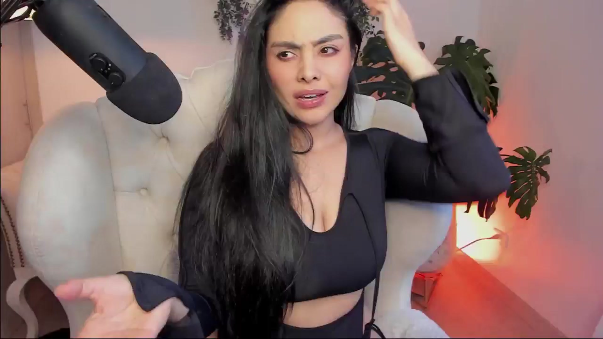 Gallery image thumbnail from Marianviolet's myfreecams stream on, 01/02/2025, 11:44 image 8 of 20