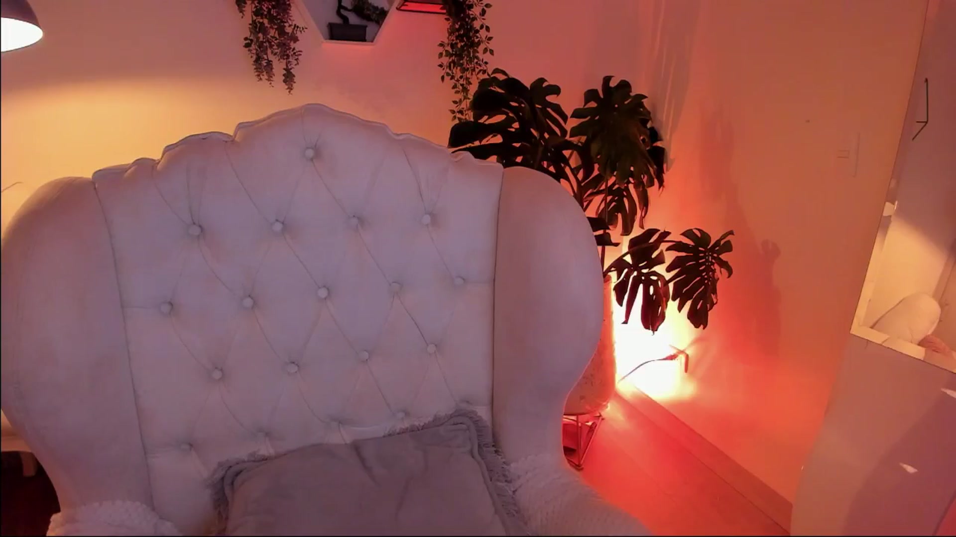 Gallery image thumbnail from Marianviolet's myfreecams stream on, 01/04/2025, 10:47 image 13 of 20