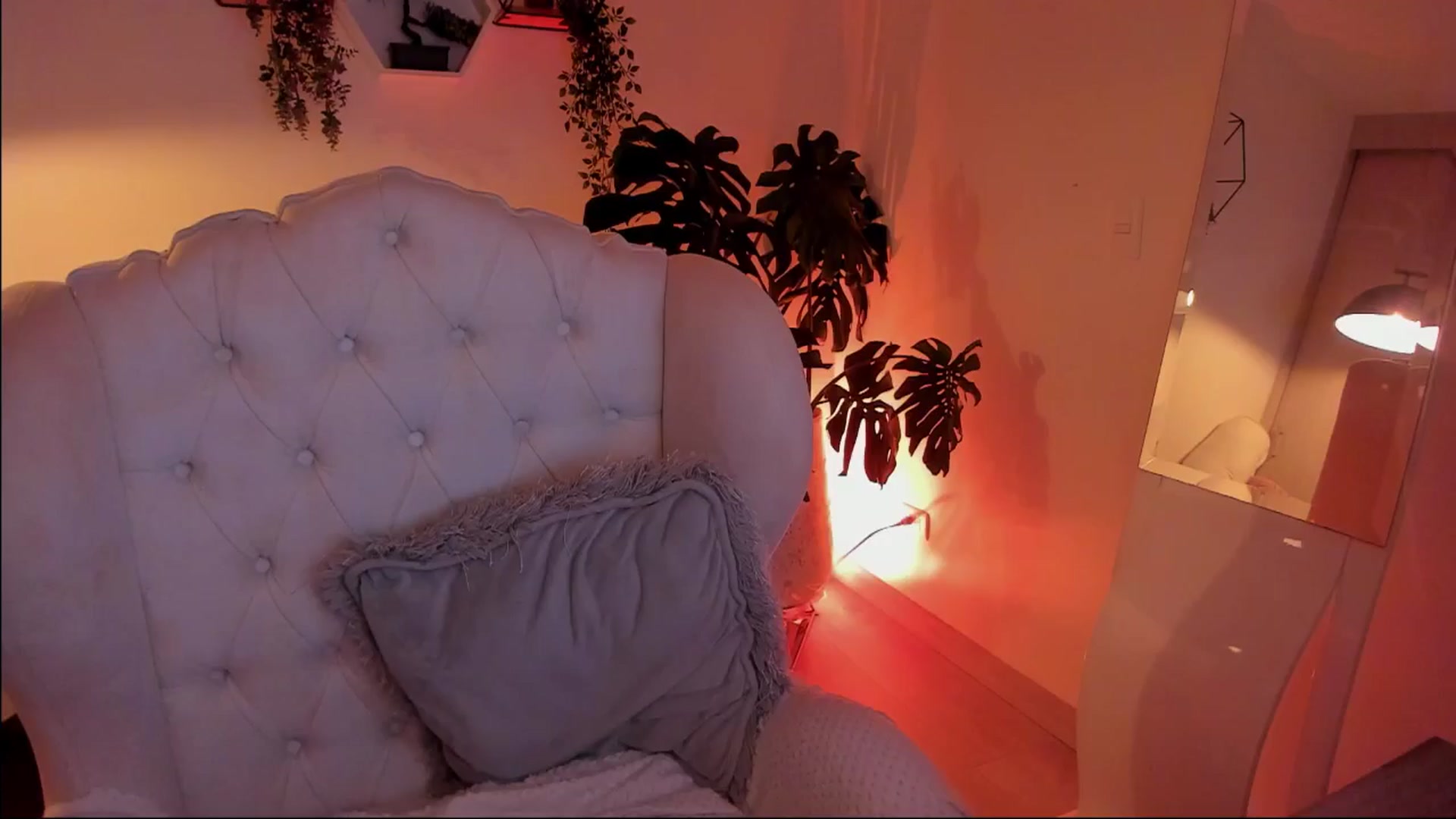 Gallery image thumbnail from Marianviolet's myfreecams stream on, 01/07/2025, 10:07 image 16 of 20